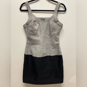🖤 Guess Two Tone Gray / Black Bodycon Dress Size M 🖤